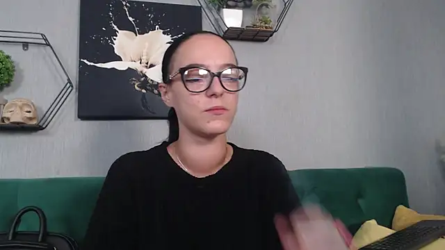 IzabelllNoir online show from October 2025 09:10:02 AM