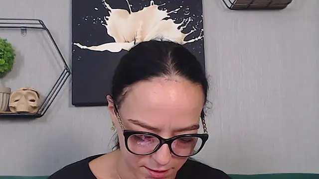 IzabelllNoir online show from October 2025 09:33:02 AM