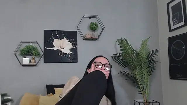 IzabelllNoir online show from February 2026 09:33:01 AM