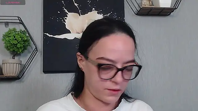 IzabelllNoir online show from April 2026 07:03:01 AM