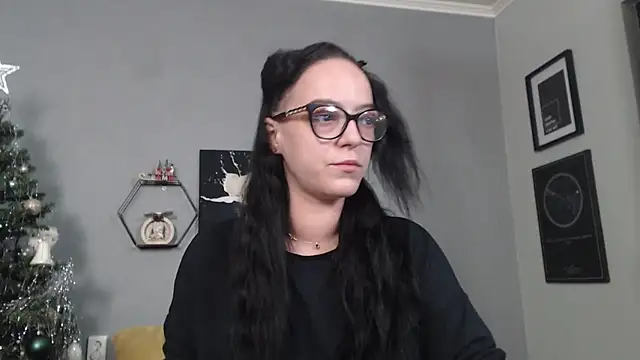 IzabelllNoir online show from December 2025 06:02:01 AM