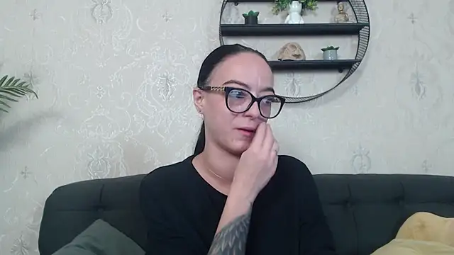 IzabelllNoir online show from November 2025 08:36:02 AM