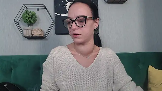 IzabelllNoir online show from October 2025 07:20:02 AM