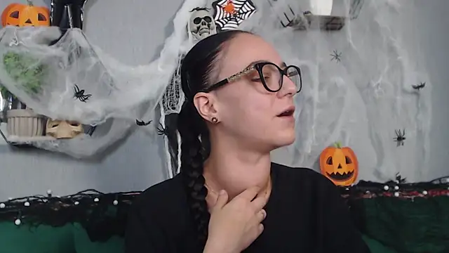 IzabelllNoir online show from October 2025 10:04:01 AM