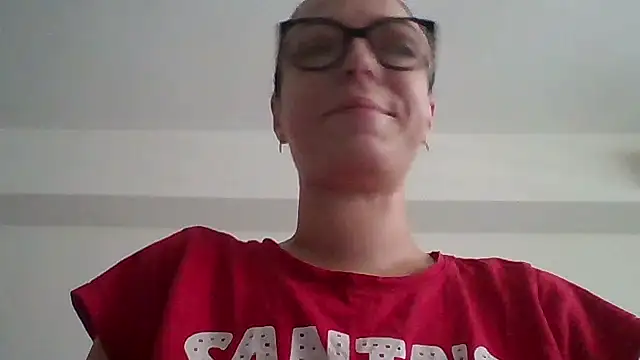 Snapshot of IzabelllNoir chatting on June 2026 09:17:02 AM IzabelllNoir online show from June 2026 09:17:02 AM