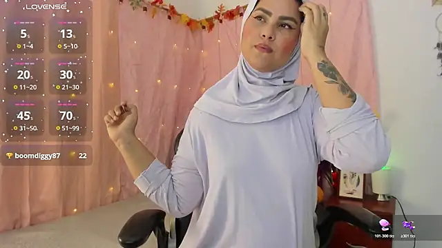 AishaAmin  online show from February 2026 12:23:01 PM