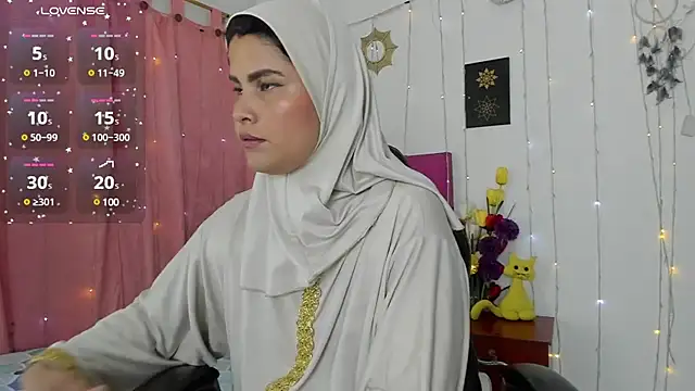 Snapshot of AishaAmin_ chatting on March 2025 12:17:02 PM AishaAmin online show from March 2025 12:17:02 PM