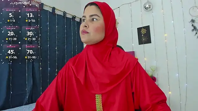 Snapshot of AishaAmin_ chatting on September 2025 12:41:01 PM AishaAmin online show from September 2025 12:41:01 PM