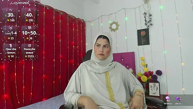 AishaAmin  online show from April 2026 12:11:02 PM