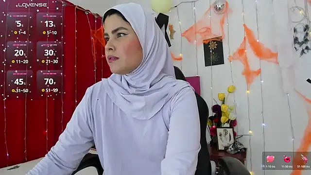 AishaAmin  online show from November 2025 02:48:01 AM