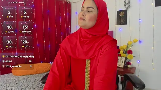 AishaAmin  online show from April 2026 05:30:01 PM