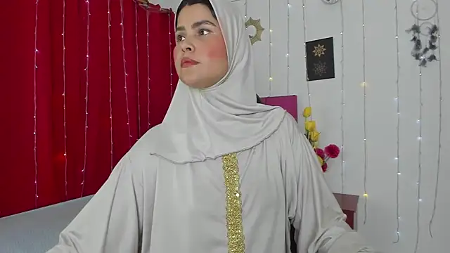 Snapshot of AishaAmin_ chatting on March 2025 03:56:01 PM AishaAmin online show from March 2025 03:56:01 PM
