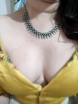 Brown Maxi online show from March 2025 12:02:02 PM