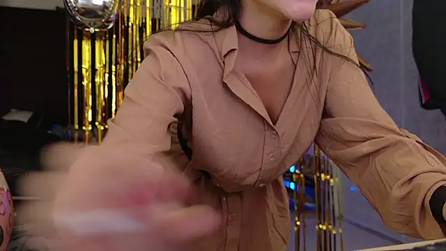 Lucy Fer5 online show from April 2026 06:58:01 PM