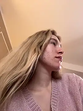 SerenaBennet online show from February 2026 12:37:01 PM