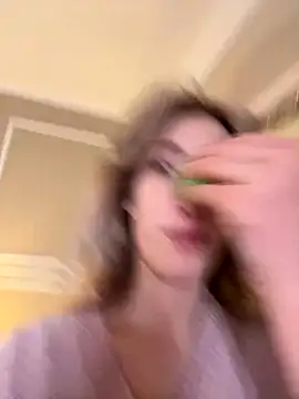 SerenaBennet online show from December 2025 08:35:02 AM