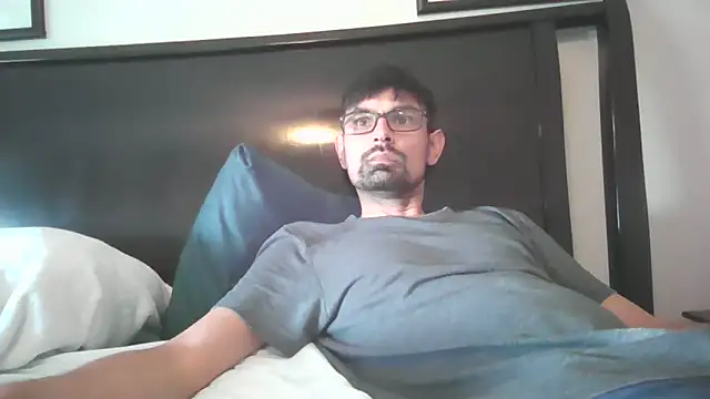 spence204011 online show from March 2026 07:15:01 PM