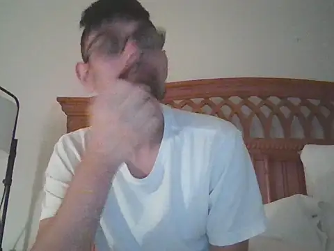 Snapshot of spence204011 chatting on October 2025 09:25:02 PM spence204011 online show from October 2025 09:25:02 PM