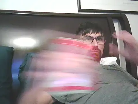 Snapshot of spence204011 chatting on November 2025 02:48:02 AM spence204011 online show from November 2025 02:48:02 AM