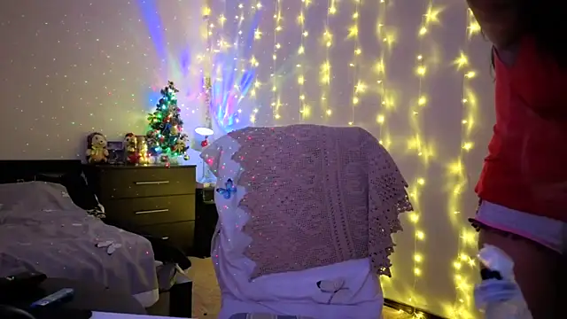 YourDreamLoverr online show from December 2025 12:13:02 AM