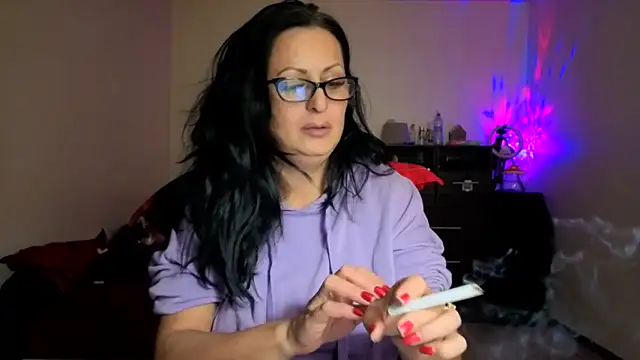 Snapshot of YourDreamLoverr chatting on November 2025 12:50:01 AM YourDreamLoverr online show from November 2025 12:50:01 AM