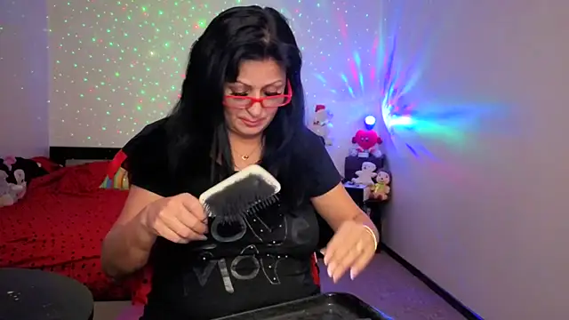 Snapshot of YourDreamLoverr chatting on December 2025 11:47:02 PM YourDreamLoverr online show from December 2025 11:47:02 PM