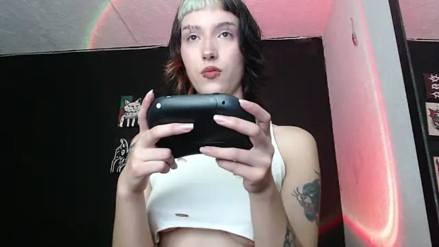 Snapshot of niakat_ chatting on January 2025 12:00:02 AM niakat  online show from January 2025 12:00:02 AM