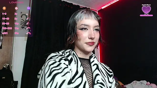 Snapshot of niakat_ chatting on February 2025 12:06:02 PM niakat  online show from February 2025 12:06:02 PM