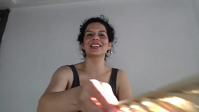 Snapshot of Sharickleon11 chatting on June 2026 10:29:02 PM Sharickleon11 online show from June 2026 10:29:02 PM