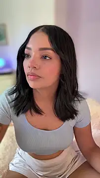 Sara LipsX online show from April 2026 09:32:02 PM