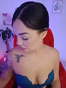 Sara LipsX online show from November 2025 12:44:02 AM