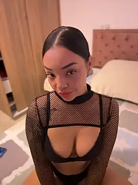 Snapshot of Sara_LipsX chatting on June 2026 02:24:02 AM Sara LipsX online show from June 2026 02:24:02 AM