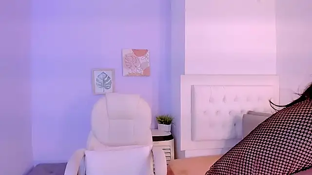 Snapshot of Sara_LipsX chatting on January 2025 02:09:01 AM Sara LipsX online show from January 2025 02:09:01 AM