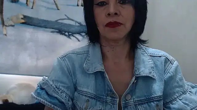 electra-mommy online show from March 2025 05:45:01 PM