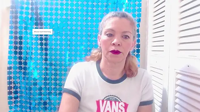 electra-mommy online show from November 2025 12:04:02 PM