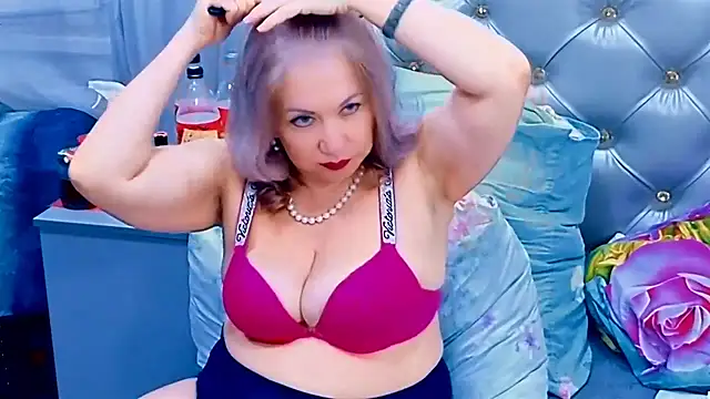 Hornystepmom29 online show from June 2026 10:59:01 PM