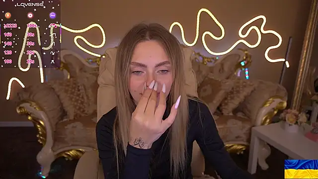 ChloeBrightt online show from October 2025 08:21:01 PM