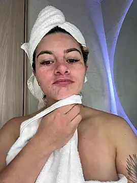 AtheneaRossi online show from February 2026 12:13:02 PM