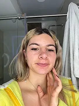 AtheneaRossi online show from March 2026 10:11:02 AM