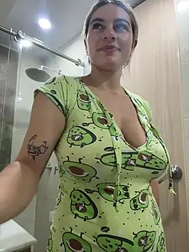 AtheneaRossi online show from April 2026 10:06:01 AM