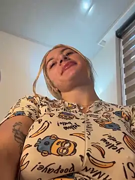 AtheneaRossi online show from September 2025 08:49:01 PM