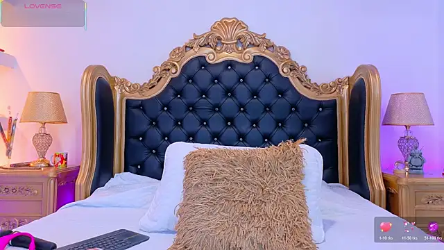 AdelinaVans online show from November 2025 11:24:02 AM