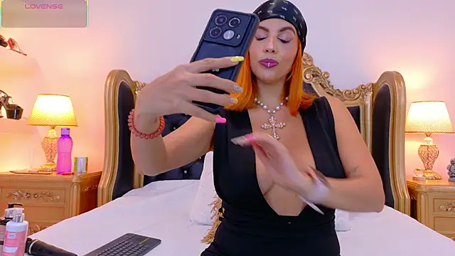 AdelinaVans online show from December 2025 11:22:02 AM