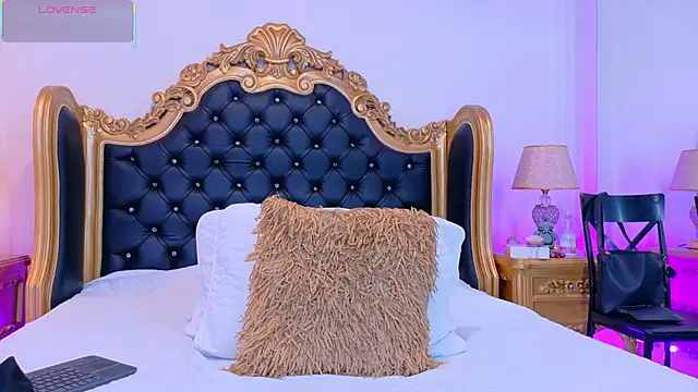 AdelinaVans online show from October 2025 11:33:01 AM