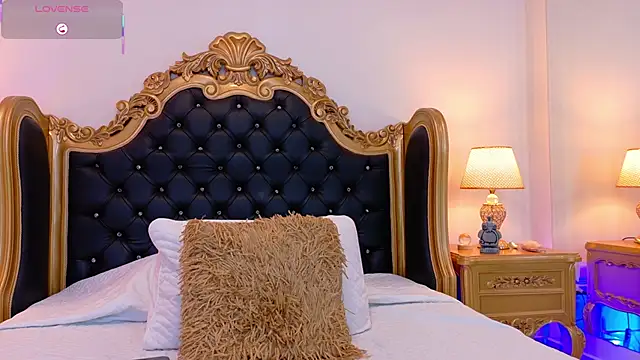 AdelinaVans online show from February 2026 11:44:01 AM