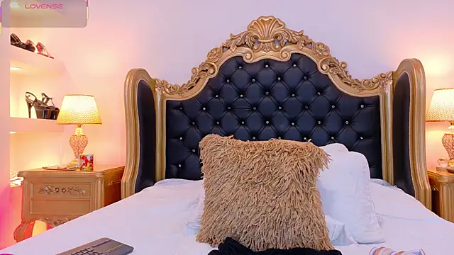 AdelinaVans online show from November 2025 11:32:02 AM