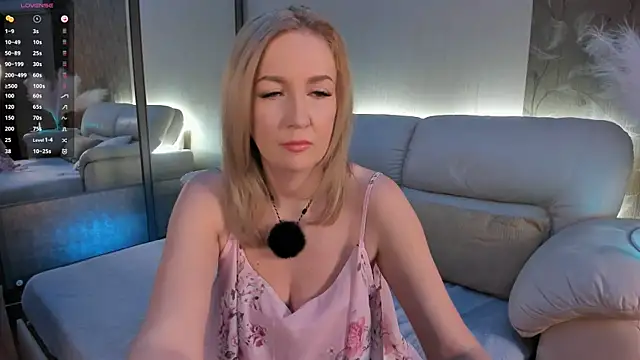 LaVitaBelle online show from April 2026 01:34:02 AM