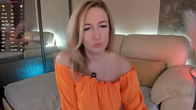 LaVitaBelle online show from May 2026 03:04:01 AM