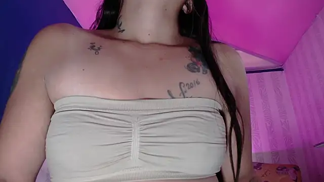 vitoria23  online show from May 2026 02:34:02 PM