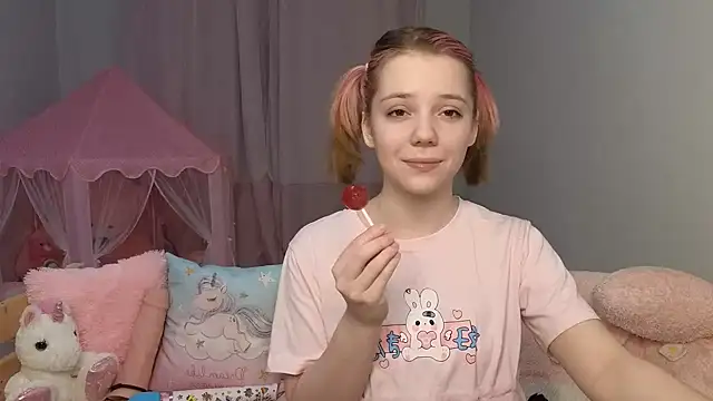 PrincessLittleKiki online show from February 2026 05:35:02 PM